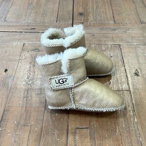 Ugg Erin gold leather soft sole booties